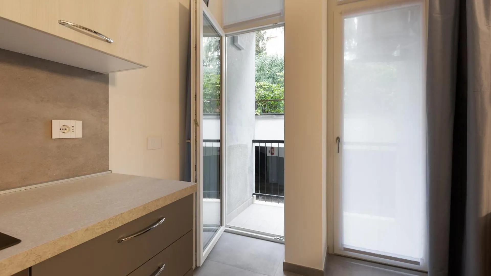 Spacious Apartments - 1,4Km From Corso Buenos Aires Milan Italy