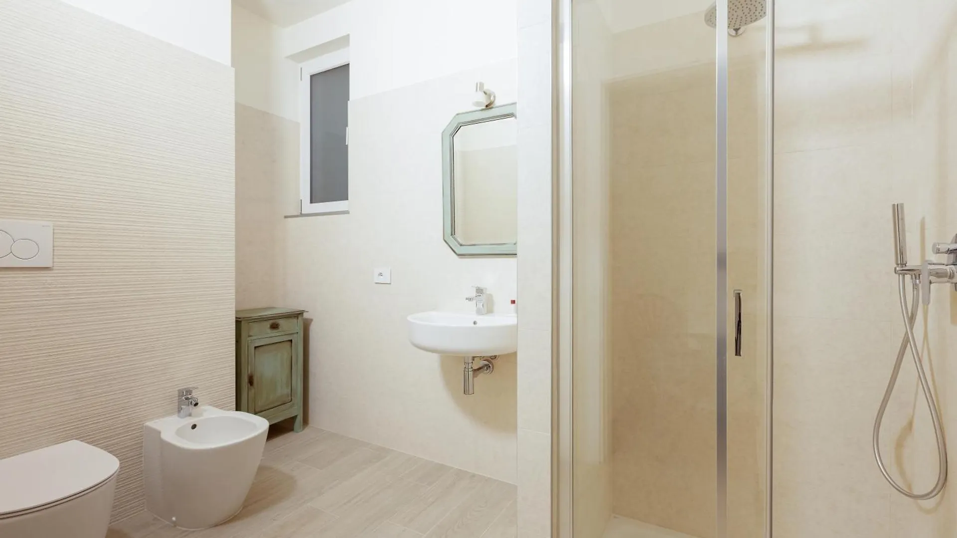 Spacious Apartments - 1,4Km From Corso Buenos Aires Milan